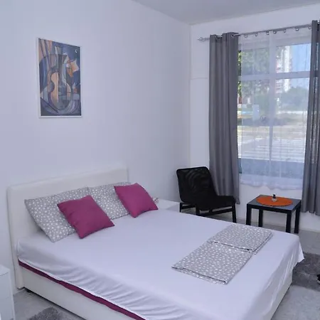 Lejlighed Apartments Inn Smederevska Palanka