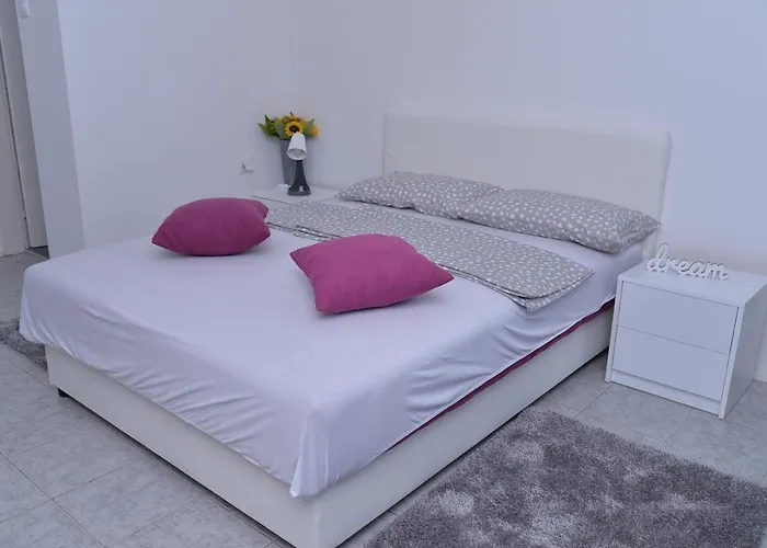 Apartment Apartments Inn Smederevska Palanka *